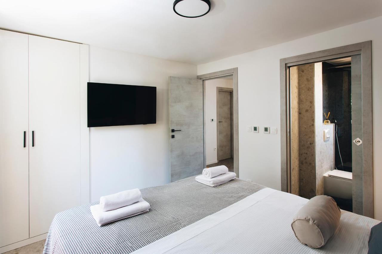 Villa Magna - Seaside Villa With Pool And Sauna Trogir Luaran gambar